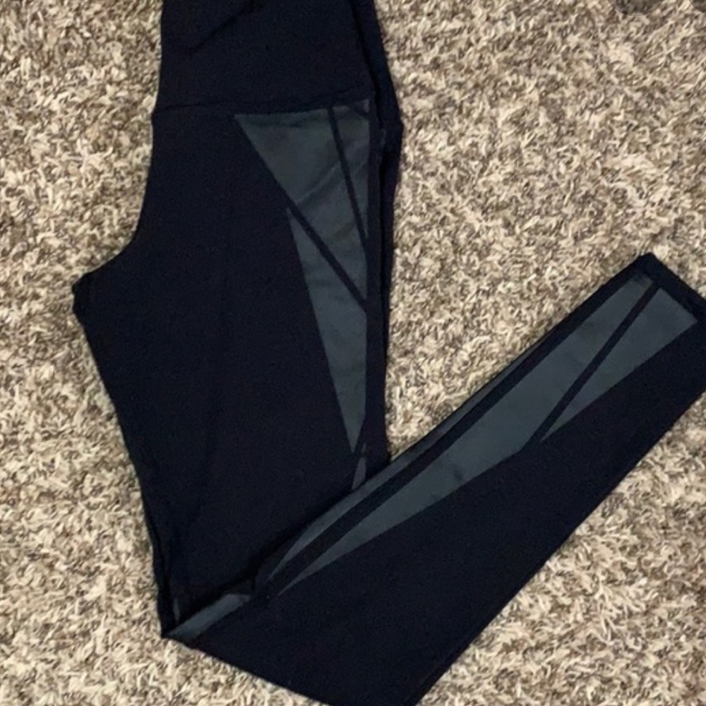 ALO YOGA BLACK LEGGINGS
